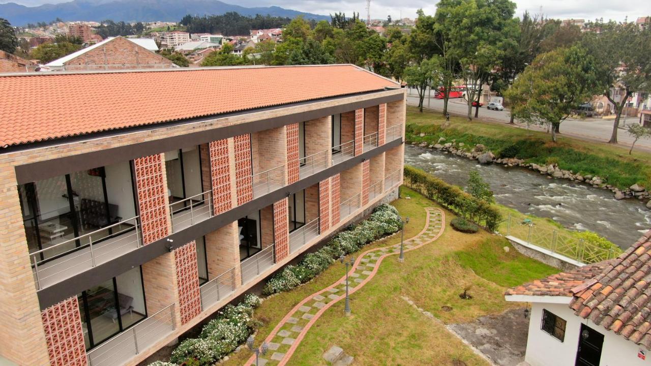 Venue Batan Hotel&Suites กูเอ็งกา ภายนอก รูปภาพ